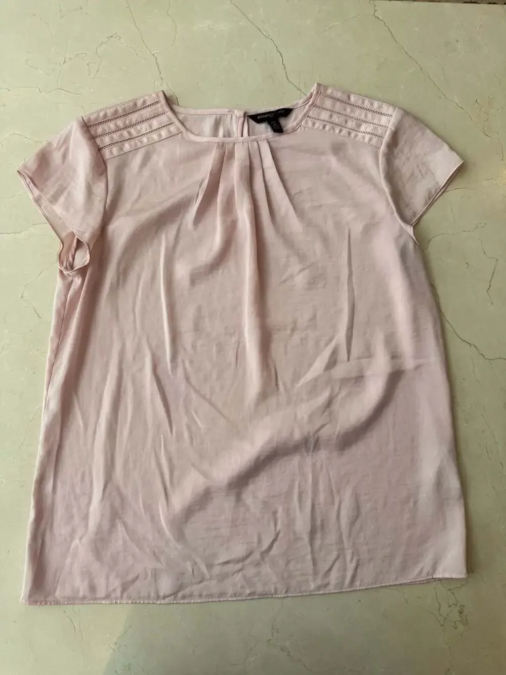 Banana Republic Women's Petite Pleated Neckline Cap Sleeve Blouse in Blush Pink